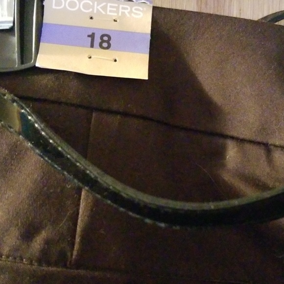 Dockers Womens size 18 Chocolate Brown Metro Capri - Picture 5 of 6